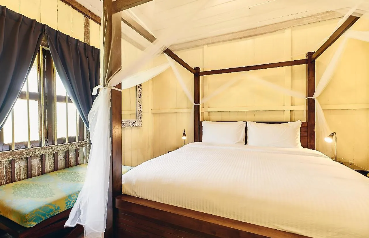 Temple Tree Resort Пантай-Сенанг